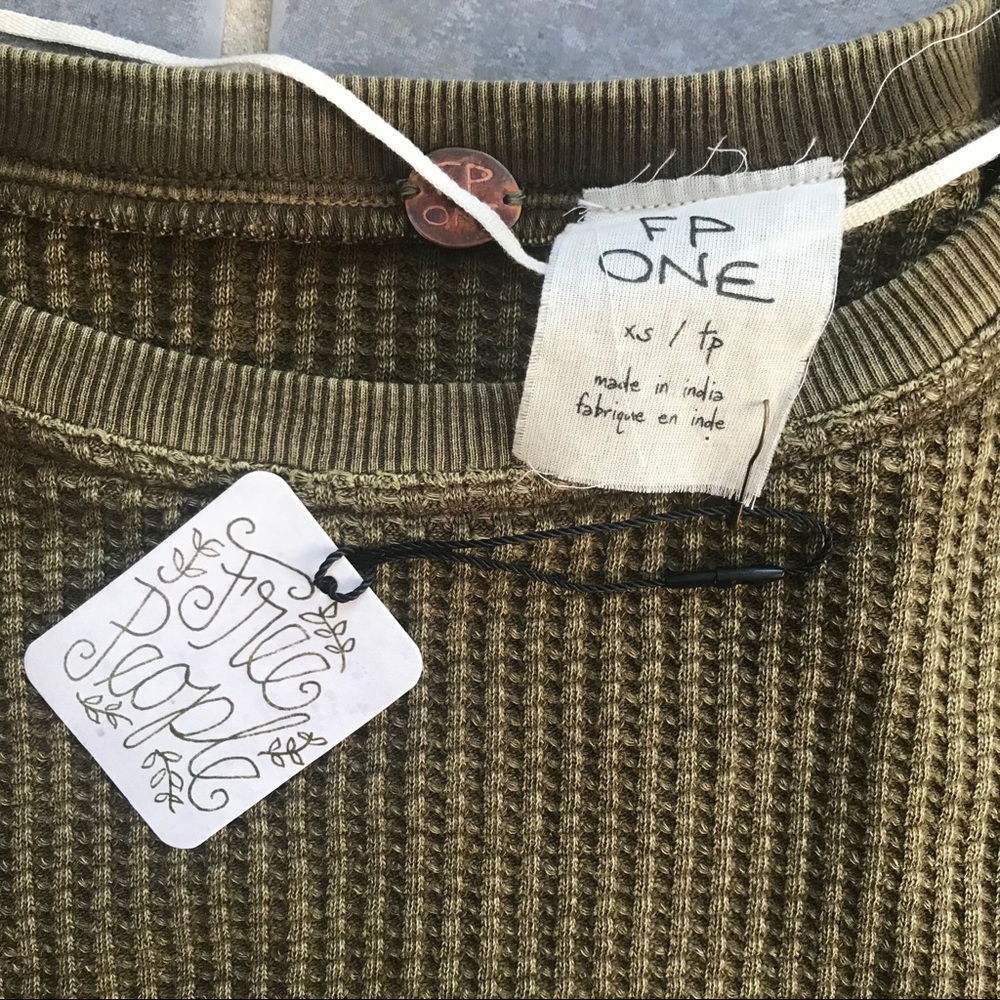NEW Free People Waffle Olive Sweater Long XS - Picture 5 of 7